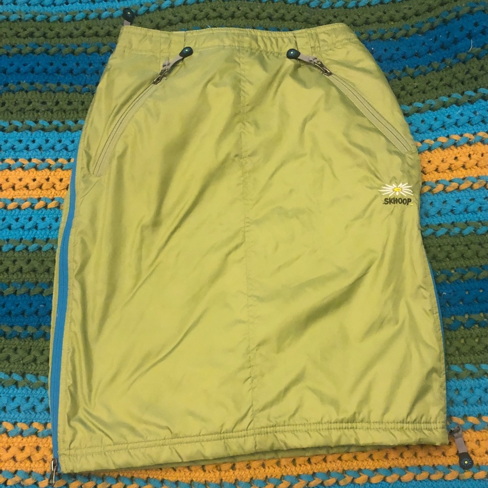 SK HOOP original mid green skirt. Size XS